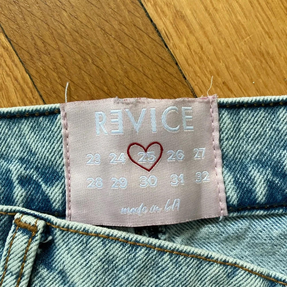 Revice High Rise Denim - Picture 3 of 4
